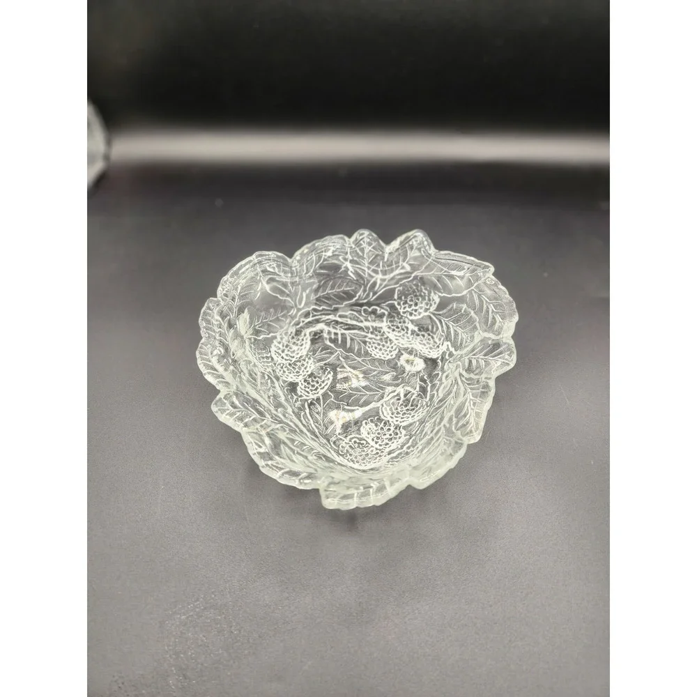 Indiana Glass Clear Carnival Depression Loganberry‎ Leaf Triangle Bowl Vintage